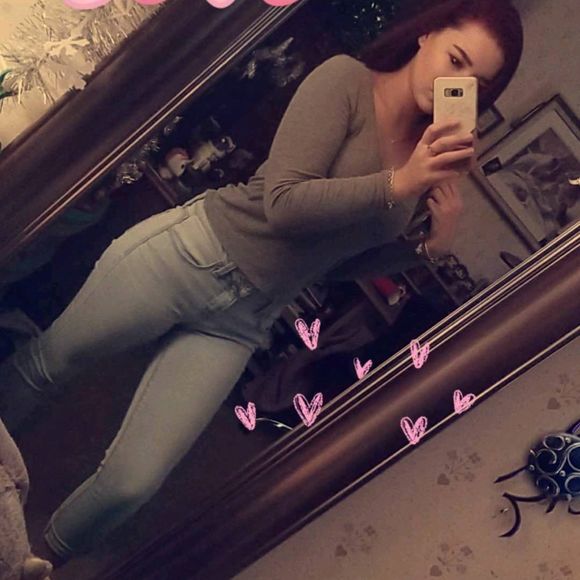 Meet your Posher, Erica - Picture 1 of 1